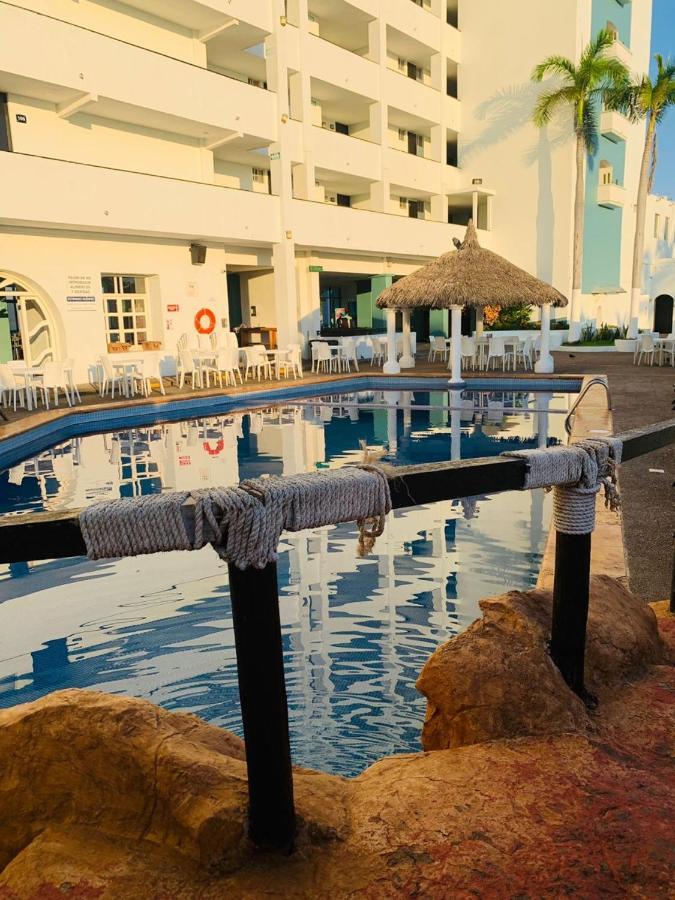 Hacienda Mazatlan Sea View Hotel Екстериор снимка